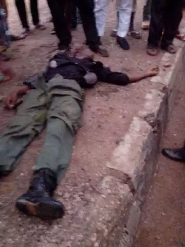 Graphic Photo Policeman killed by a car in Kaduna